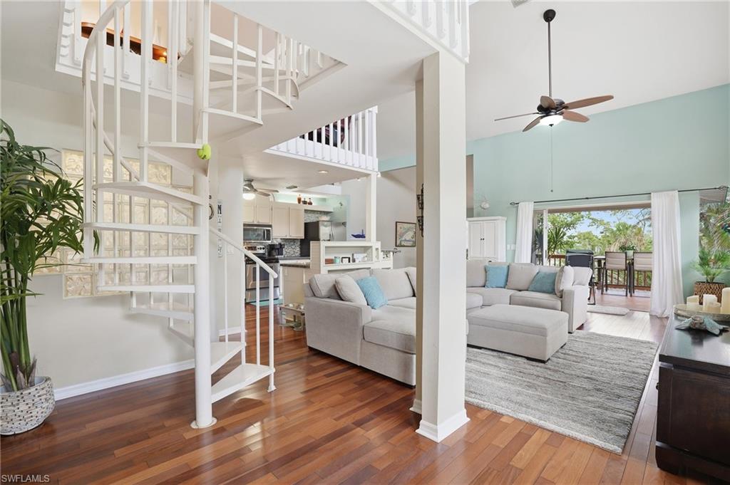 FLAMINGO LAKES - Residential