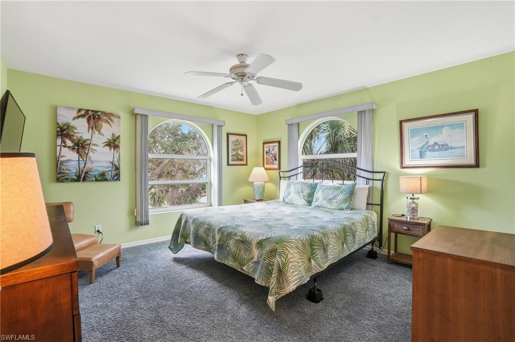 FLAMINGO LAKES - Residential