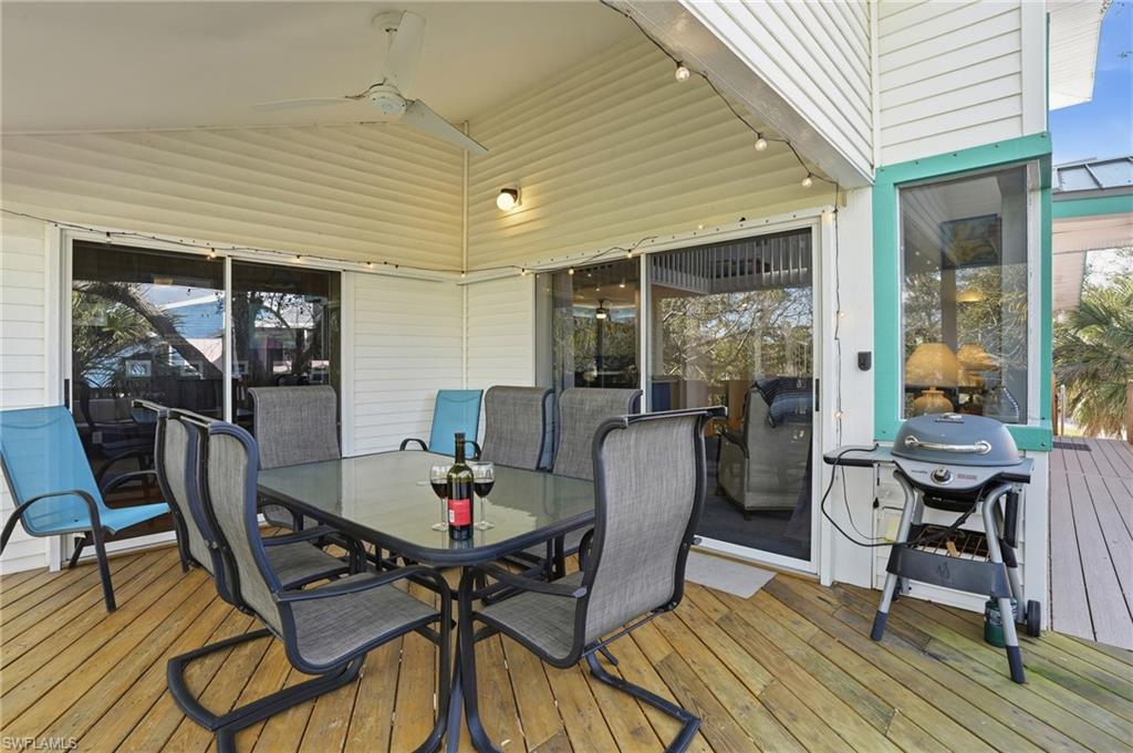 FLAMINGO LAKES - Residential