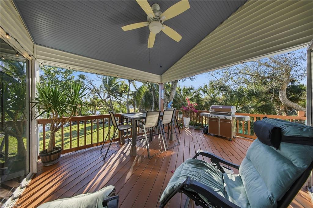 FLAMINGO LAKES - Residential