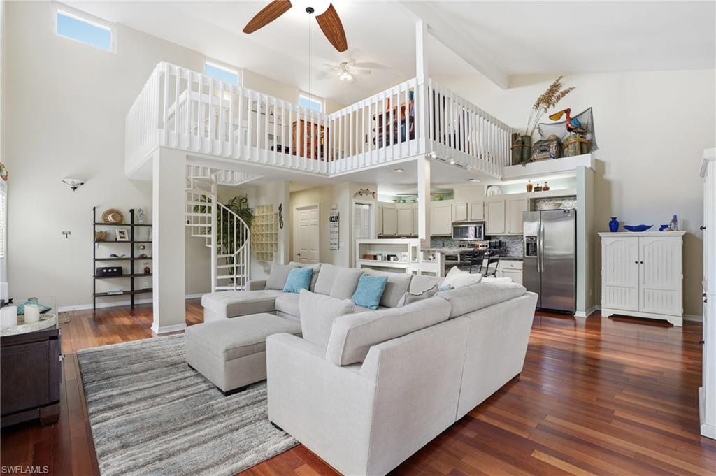 FLAMINGO LAKES - Residential