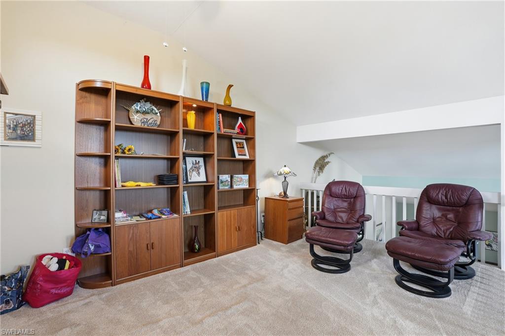 FLAMINGO LAKES - Residential