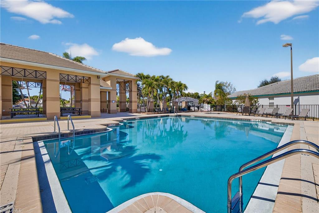 COLONY POINTE - Residential