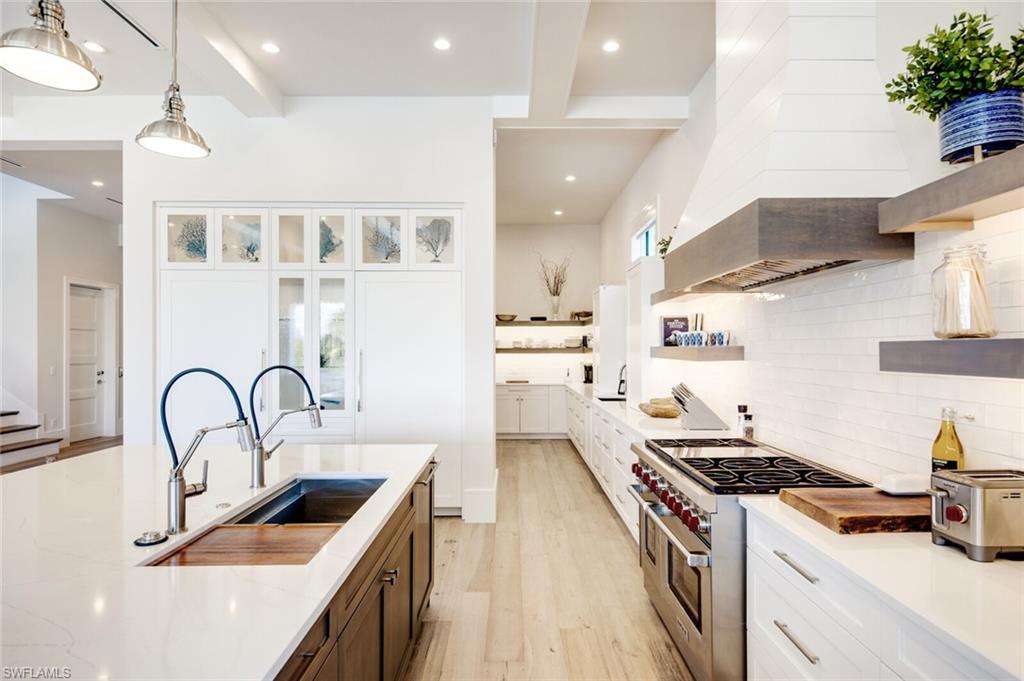 BONITA BEACH - Residential