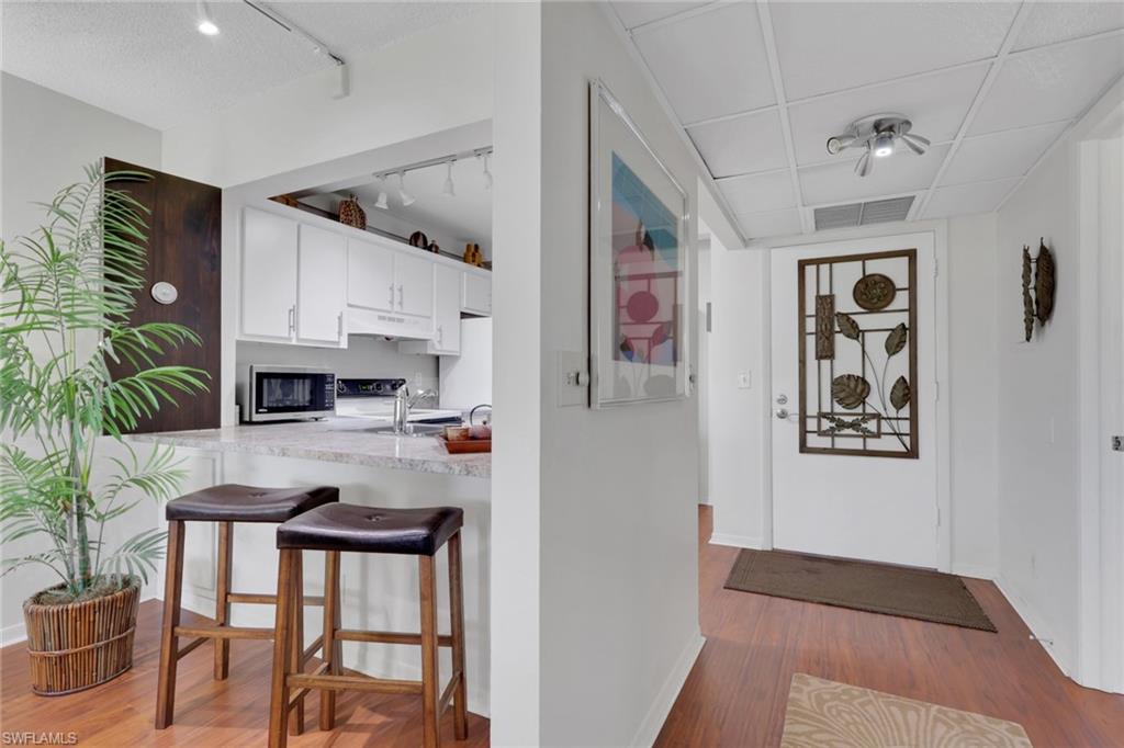 1084 Forest Lakes DR 7304