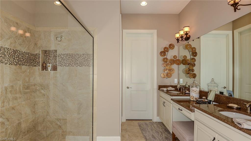 ESPLANADE - Residential