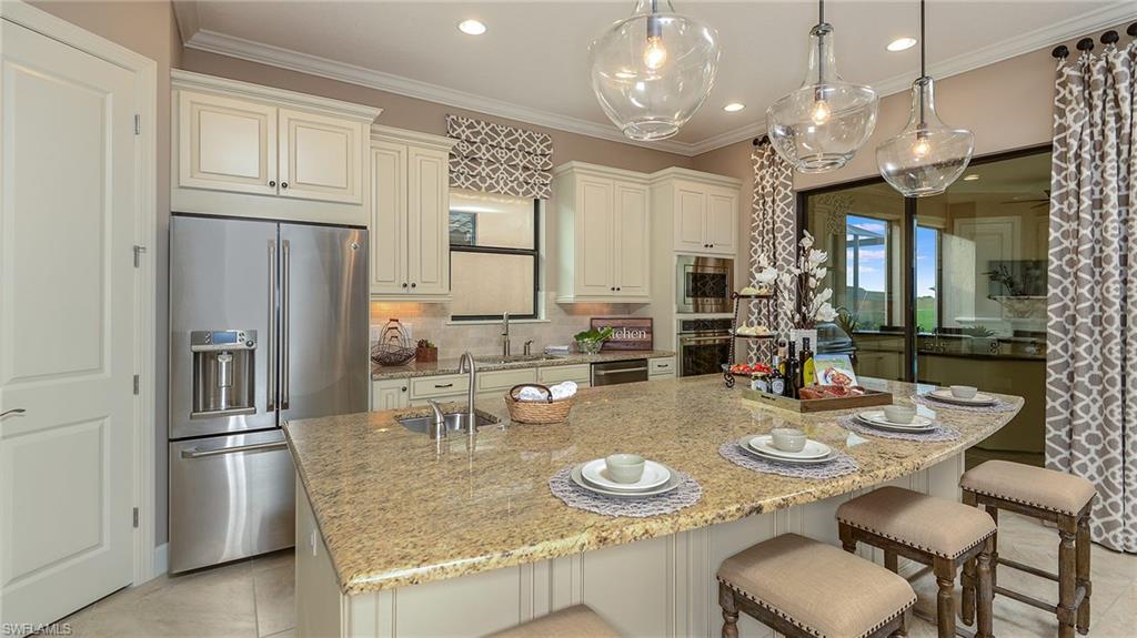 ESPLANADE - Residential