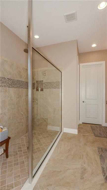 ESPLANADE - Residential