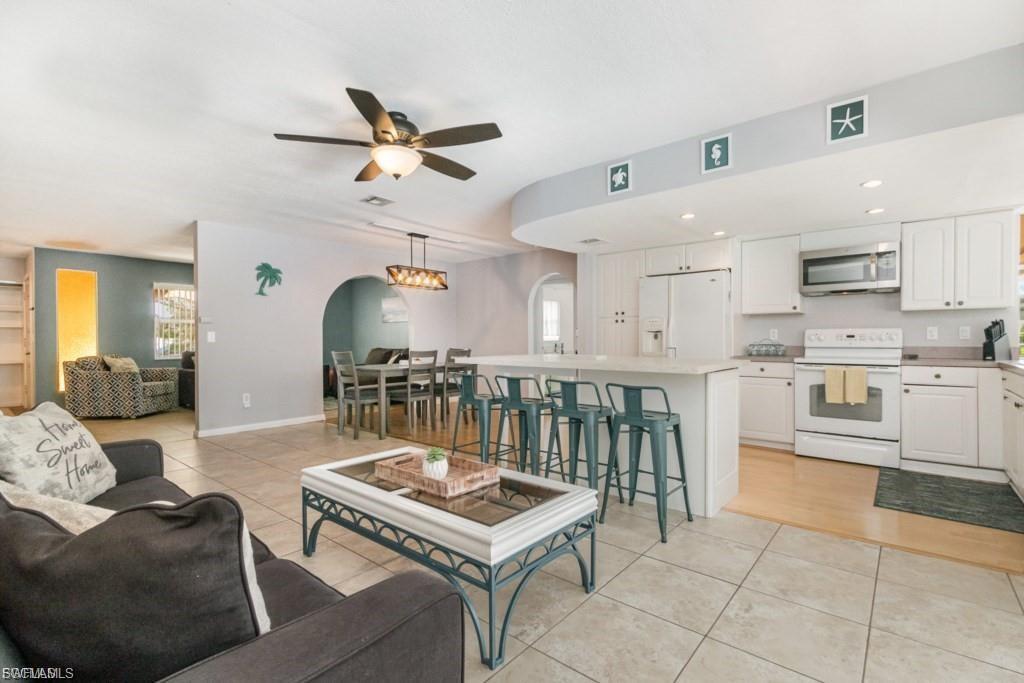 CAPE CORAL - Residential Lease