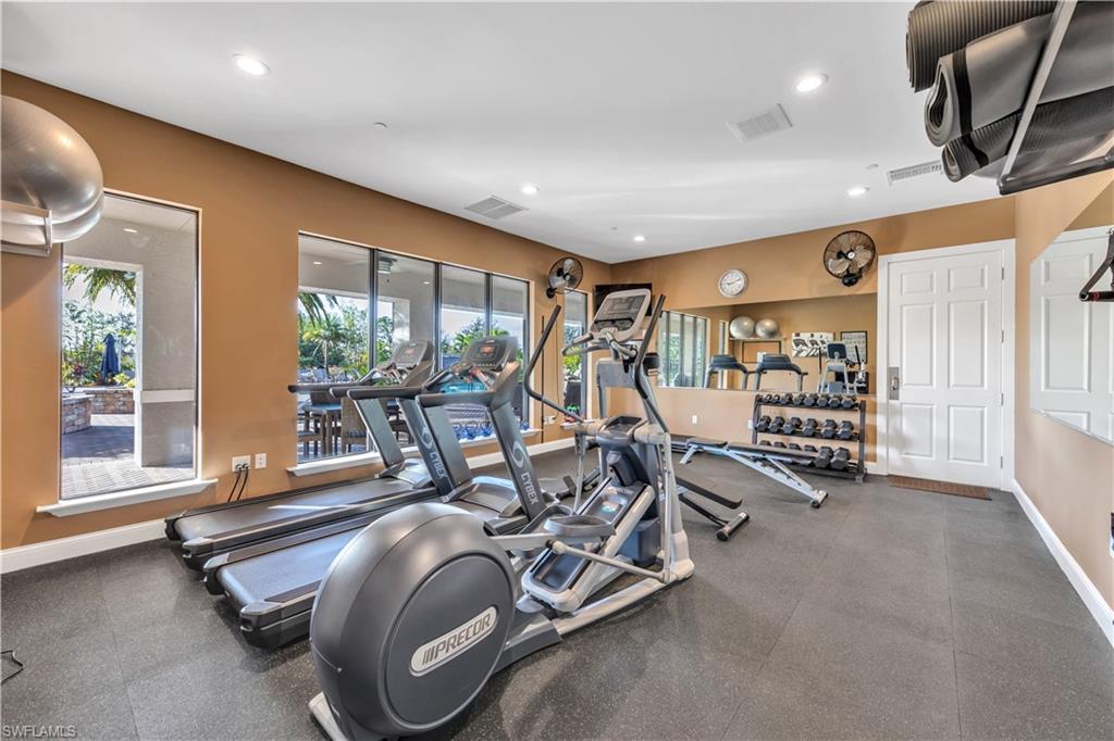 GOLDEN PALMS LUXURY MOTORCOACH RESORT - Land