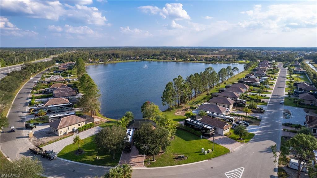 GOLDEN PALMS LUXURY MOTORCOACH RESORT - Land