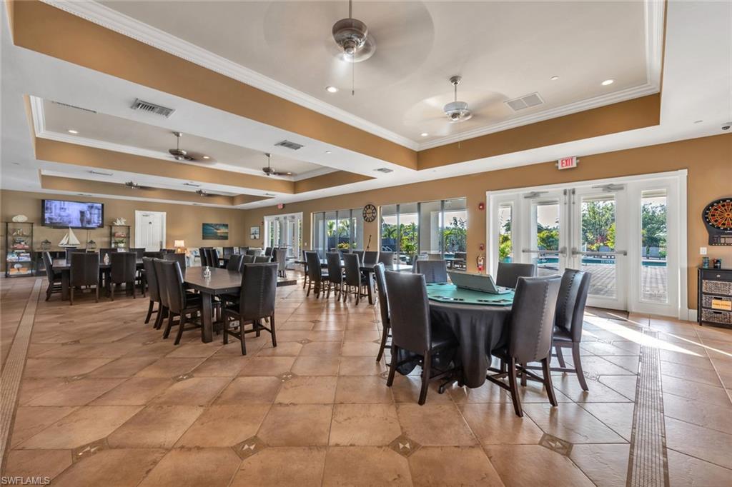 GOLDEN PALMS LUXURY MOTORCOACH RESORT - Land