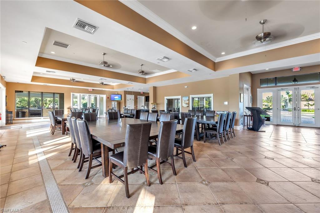 GOLDEN PALMS LUXURY MOTORCOACH RESORT - Land