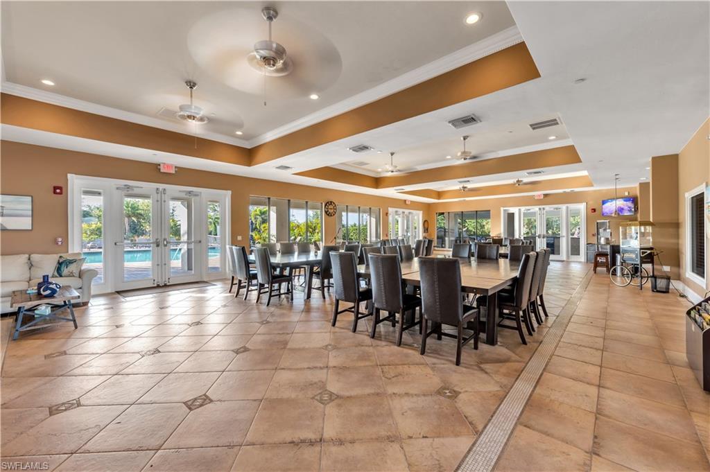 GOLDEN PALMS LUXURY MOTORCOACH RESORT - Land