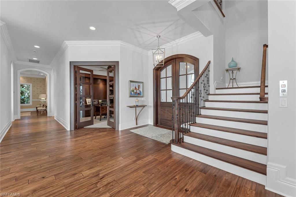 MOORINGS - Residential