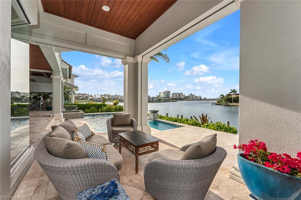 MOORINGS - Residential