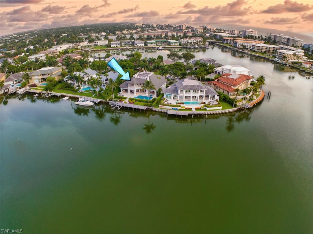 MOORINGS - Residential