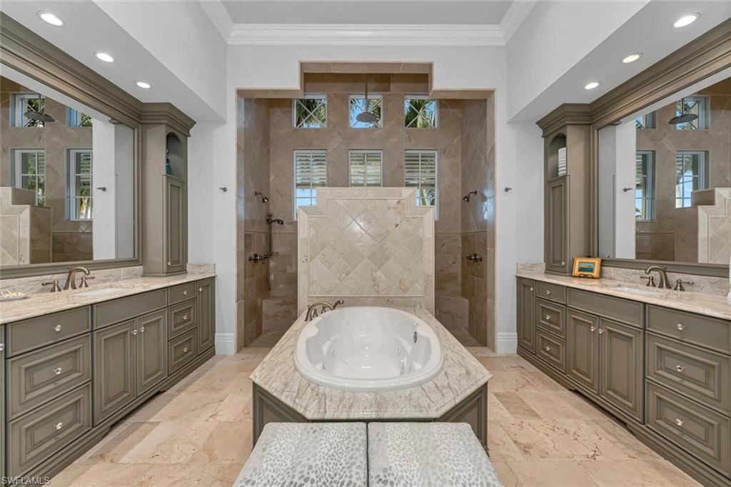 MOORINGS - Residential