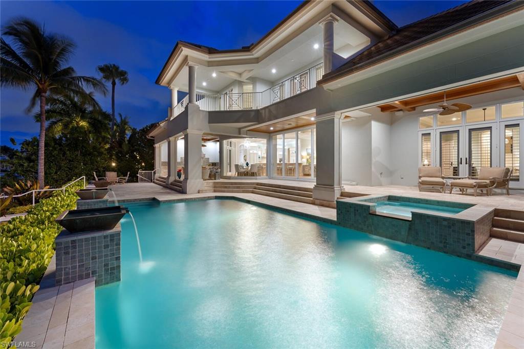 MOORINGS - Residential