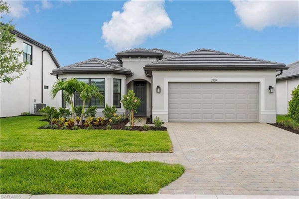 2104 FREEMONT WAY, NAPLES, FL 34120 - Image dad7fe4e747bc949600399a2afdcaa61/3083529238