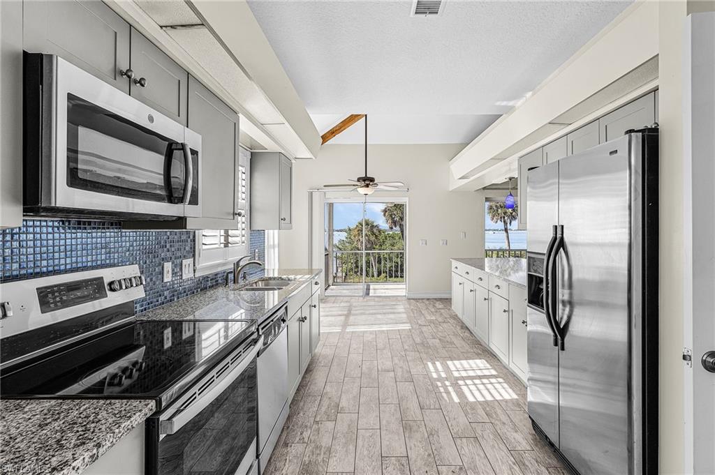 ENGLEWOOD ISLES - Residential