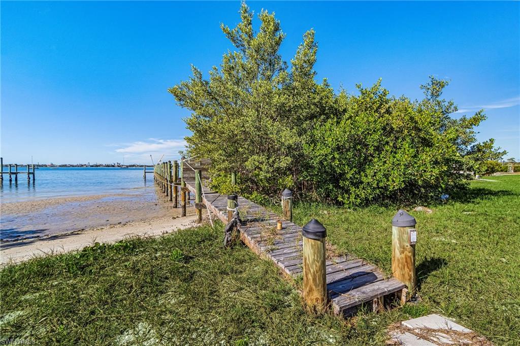 ENGLEWOOD ISLES - Residential