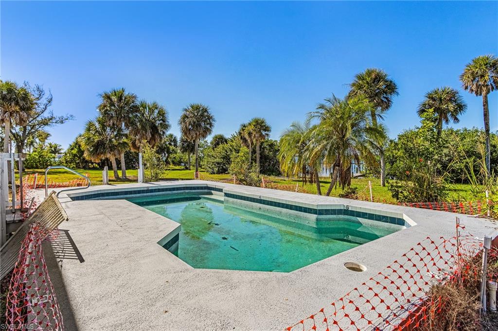 ENGLEWOOD ISLES - Residential