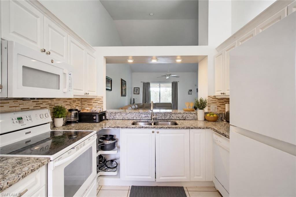 475 Robin Hood CIR 202