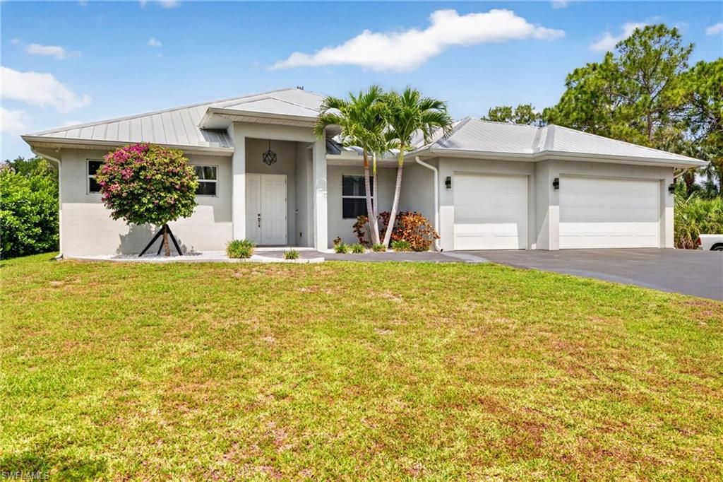Photo of 24000 Claire ST, BONITA SPRINGS, FL 34135 (MLS # 226018908)