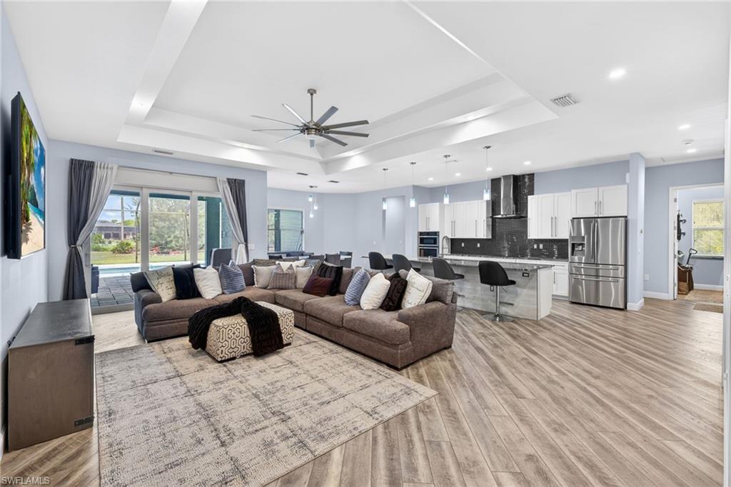 SAN CARLOS ESTATES - Residential