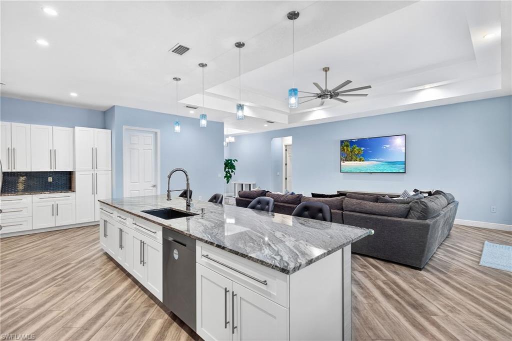 SAN CARLOS ESTATES - Residential