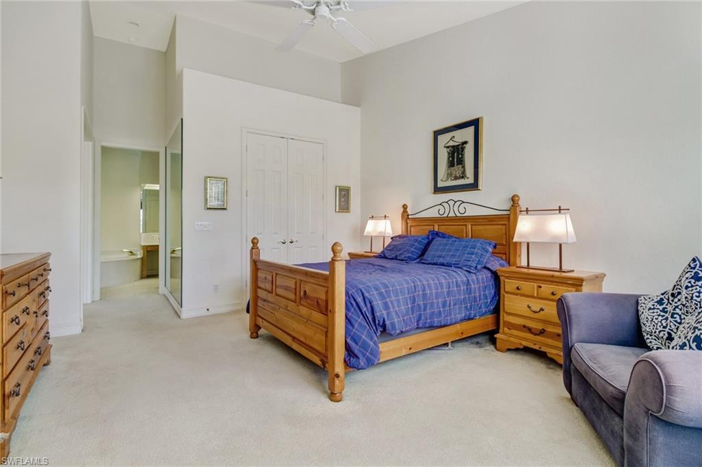 LANCASTER SQUARE - Residential