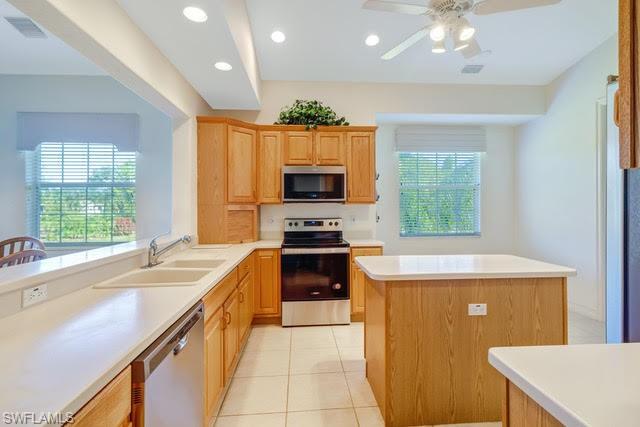 LANCASTER SQUARE - Residential