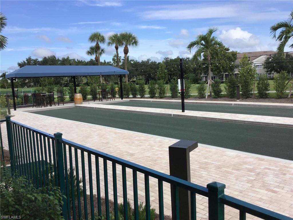 LANCASTER SQUARE - Residential