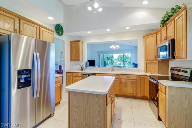 LANCASTER SQUARE - Residential