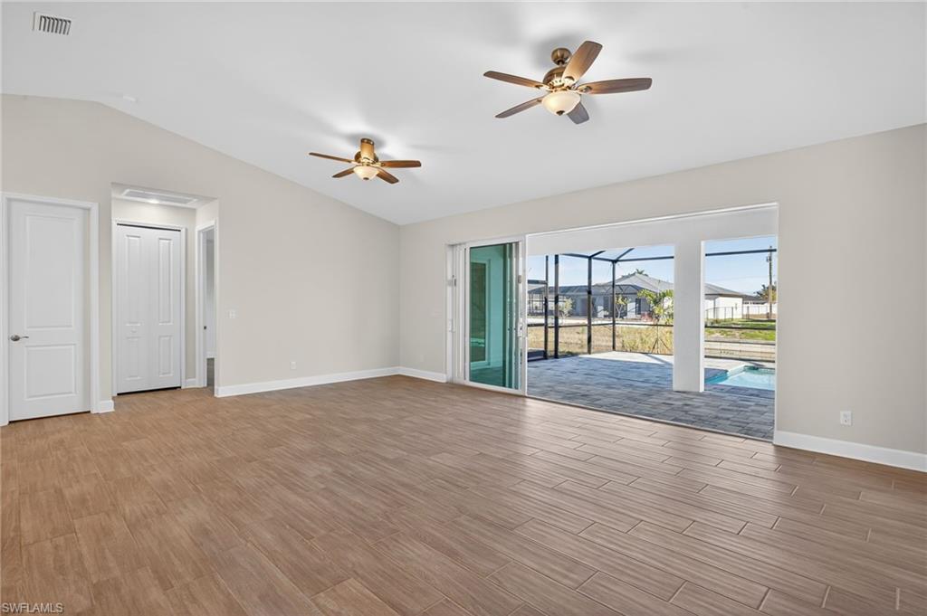 CAPE CORAL - Residential