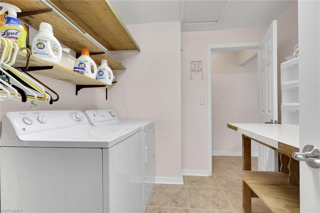 LOCHMOOR - Residential