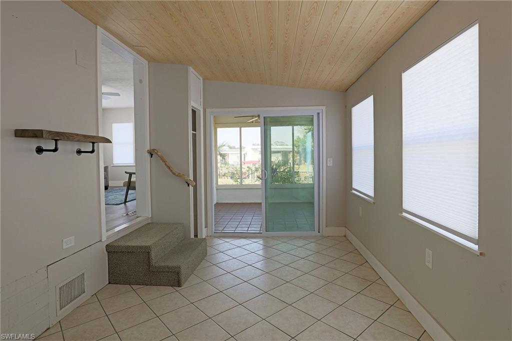 RIVERLAWN TERRACE - Residential