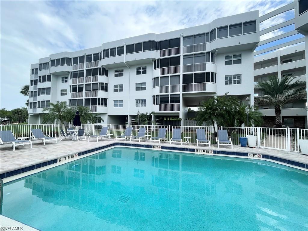 ANCHORAGE AT VANDERBILT - Residential Lease