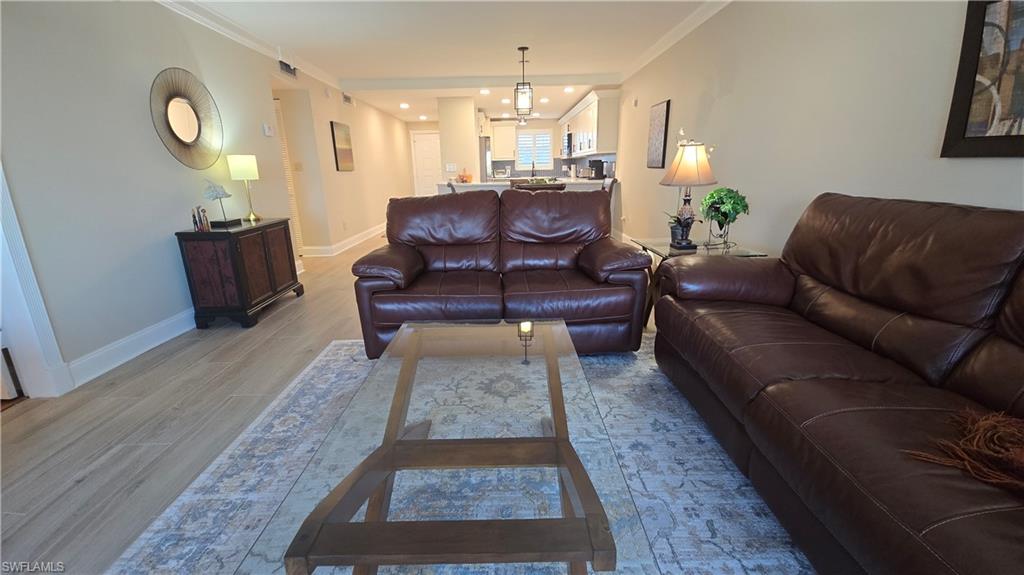 ANCHORAGE AT VANDERBILT - Residential Lease