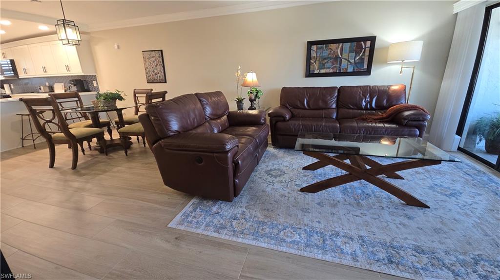 ANCHORAGE AT VANDERBILT - Residential Lease