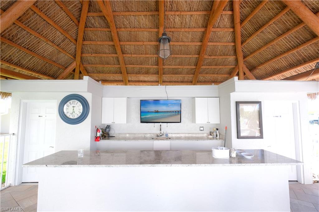 ANCHORAGE AT VANDERBILT - Residential Lease