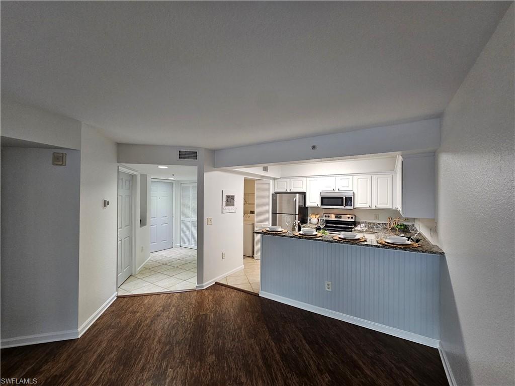 THE RESIDENCE - Residential