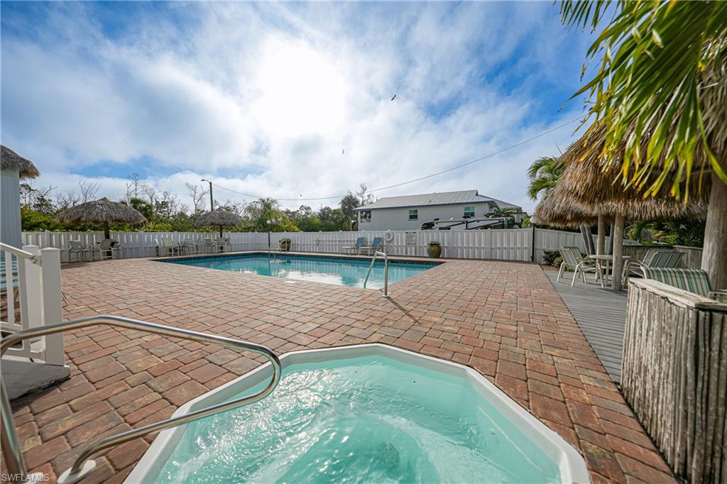 SEAGRAPE - Residential