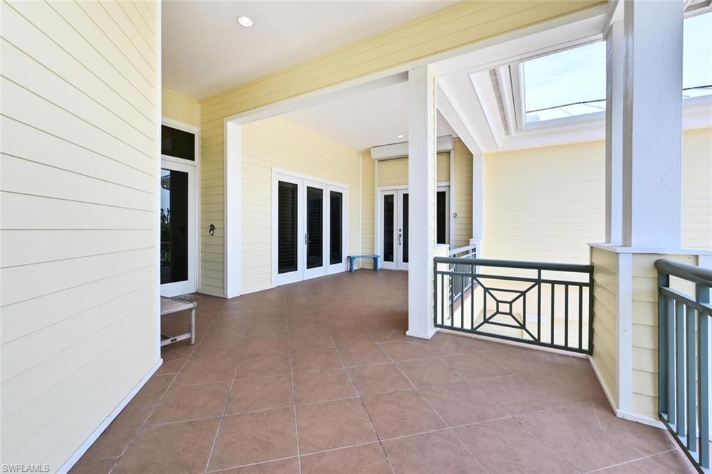 TARPON BAY AT CAPTIVA - Residential