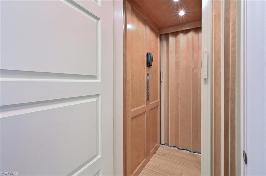 TARPON BAY AT CAPTIVA - Residential