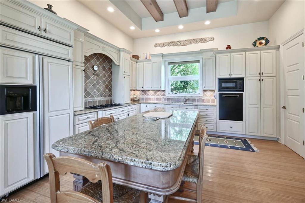 TARPON BAY AT CAPTIVA - Residential