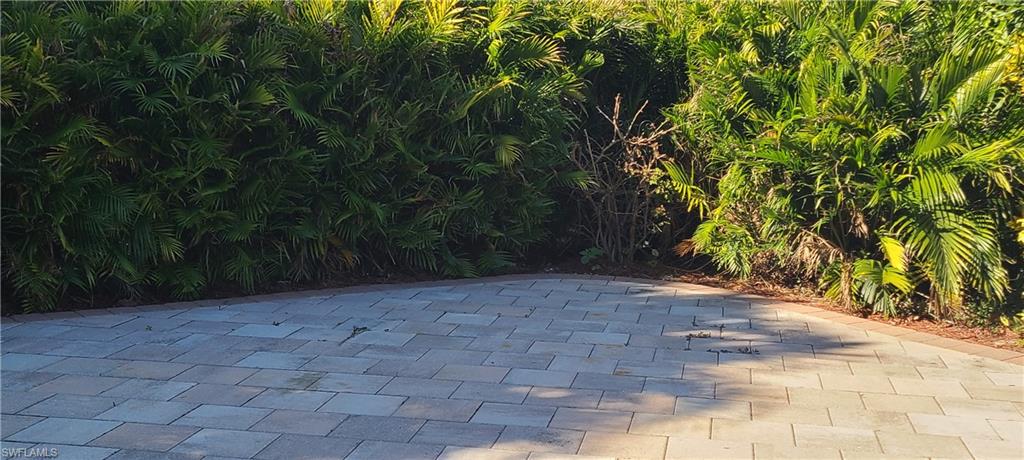 RIVERBEND MOTORCOACH RESORT - Land