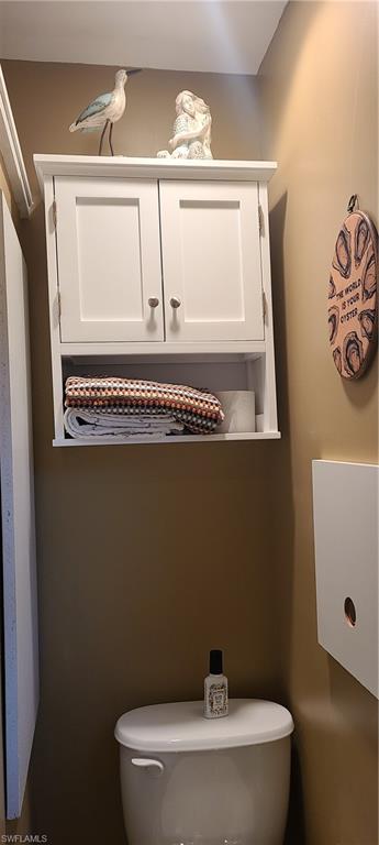 RIVERBEND MOTORCOACH RESORT - Land