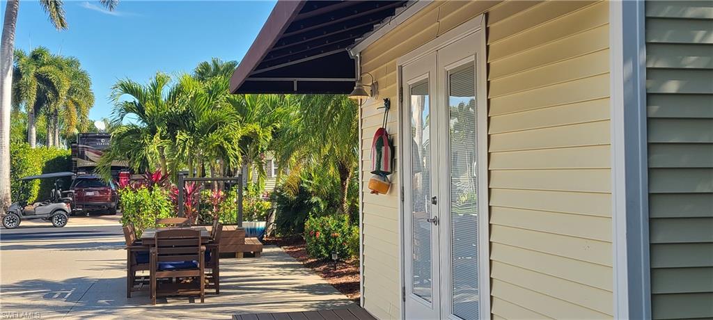 RIVERBEND MOTORCOACH RESORT - Land